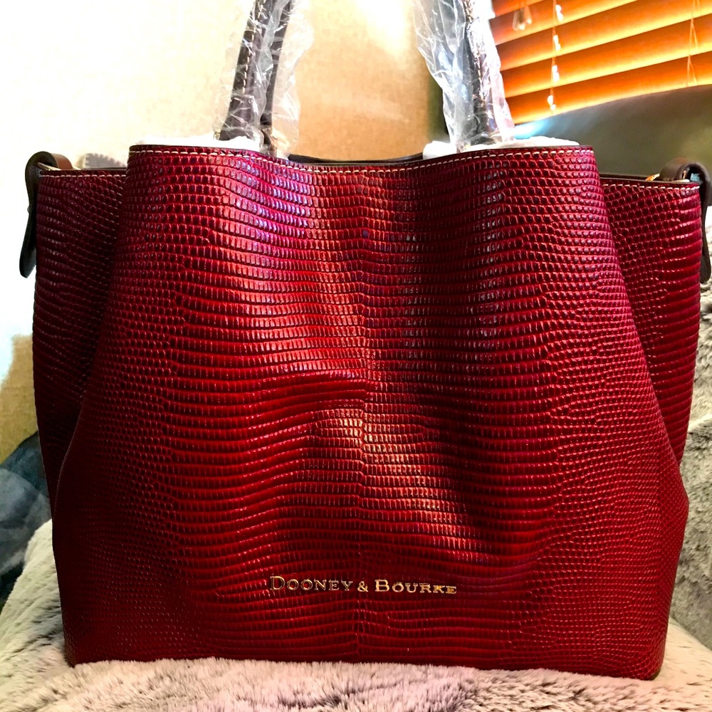 Dooney & Bourke Embossed Lizard Barlow Bag